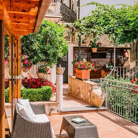 Il Cortile ラヴェッロ
