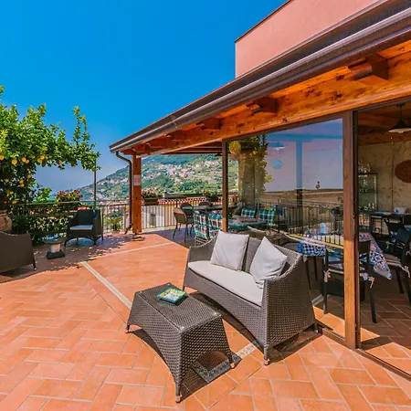 Il Cortile 4* 拉维罗