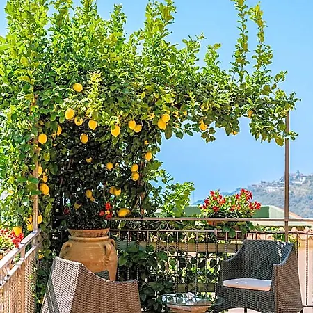 Il Cortile 4*