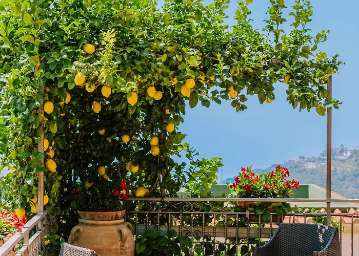 Bed and Breakfast Il Cortile Ραβέλλο