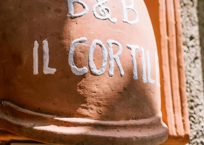 Bed and Breakfast Il Cortile 4*